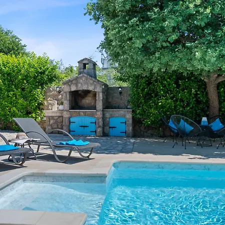 Villa Charming Dory With Heated Pool&whirlpool