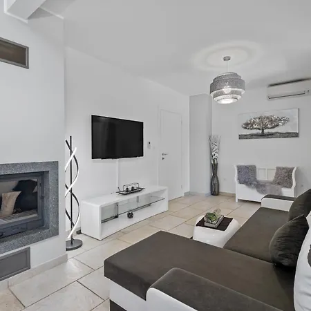 Charming Dory With Heated Pool&whirlpool *