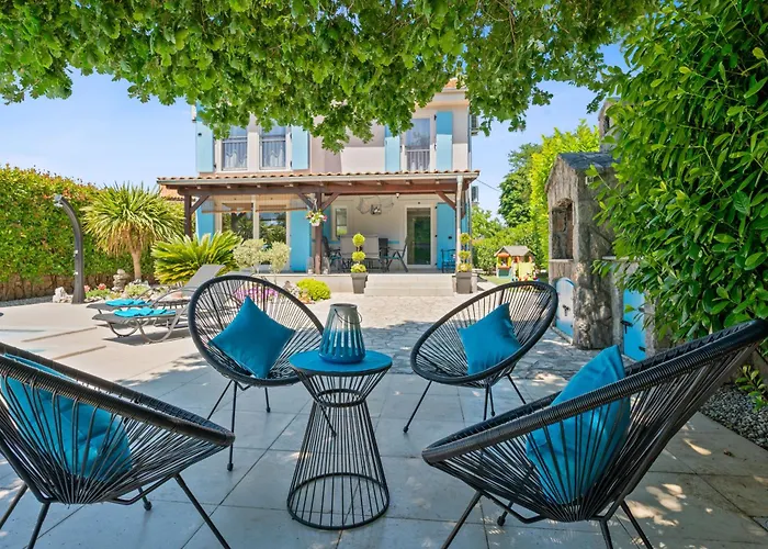 Βίλα Charming Dory With Heated Pool&whirlpool