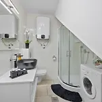 Charming Dory With Heated Pool&whirlpool Vilă