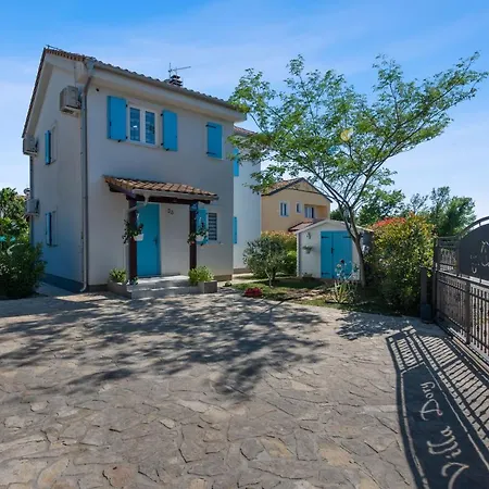 Villa Charming Dory