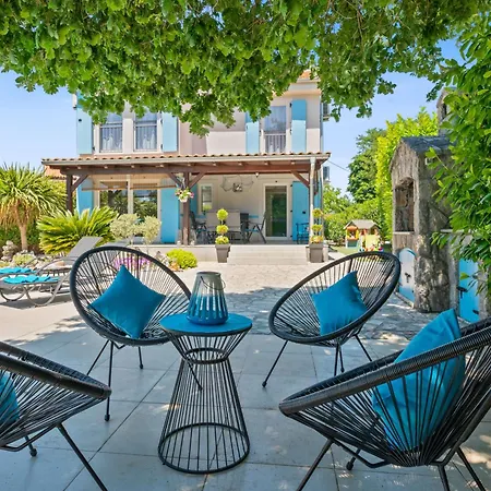 Villa Charming Dory With Heated Pool&whirlpool